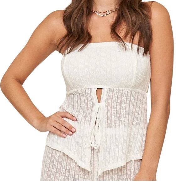 What Lo Wants Tops - What Lo Wants White Flower Lace Elaine Bandeau Split Tie Front Tube Top size 3X